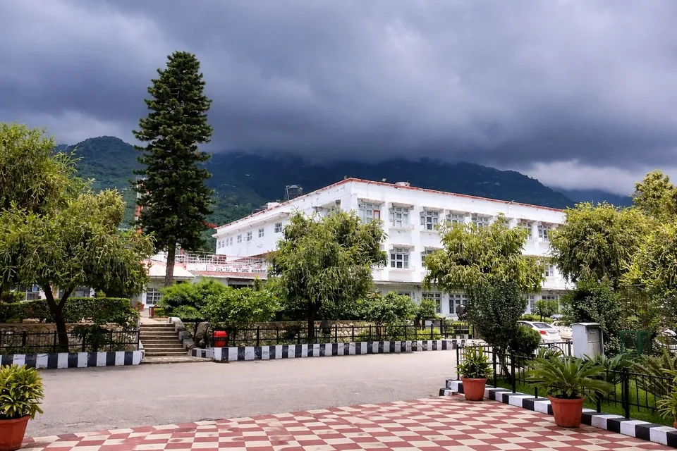 Vaishno Devi Bhawan night view from Katra travel guide