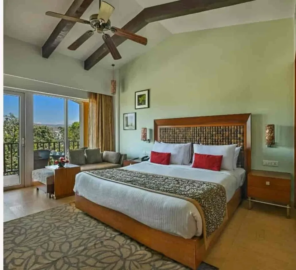 Super Deluxe Room